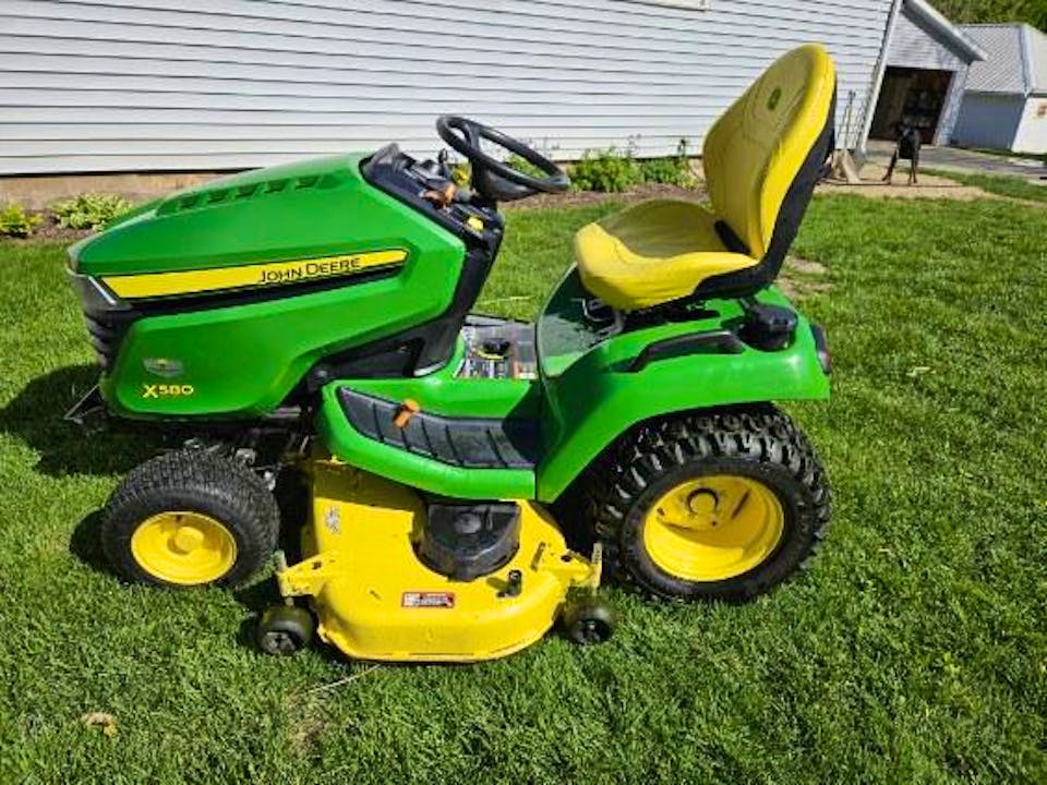 John Deere X580