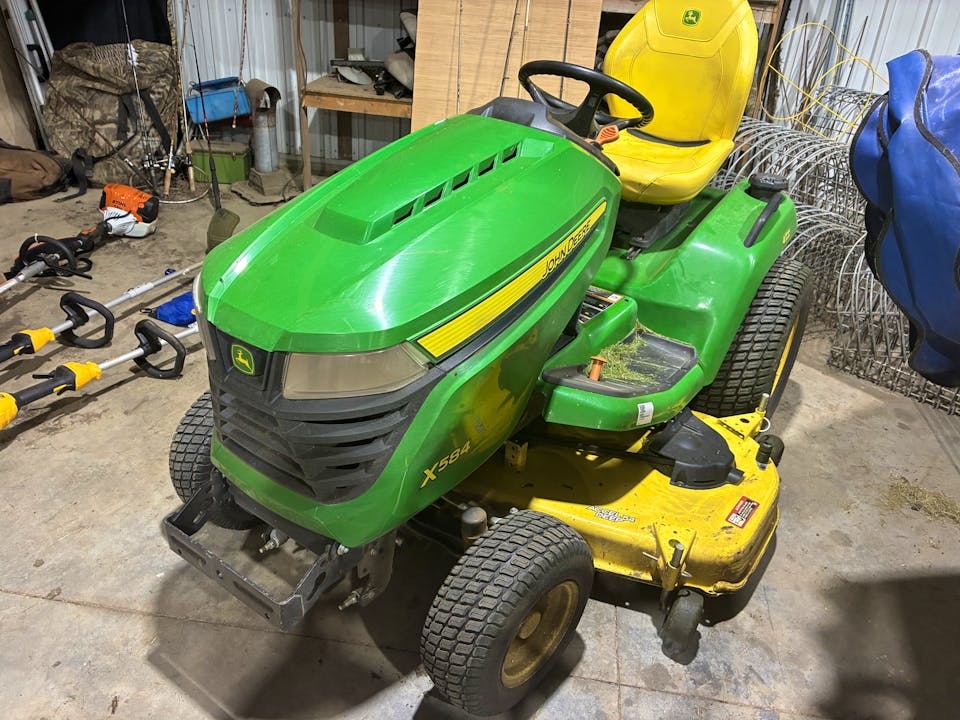 John Deere X584