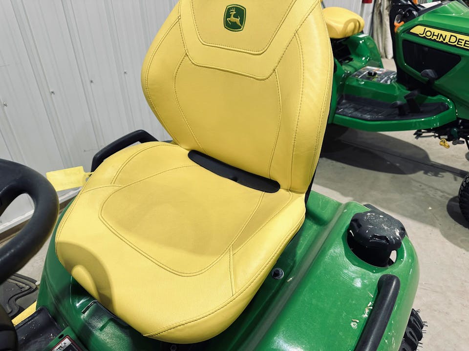 John Deere X590