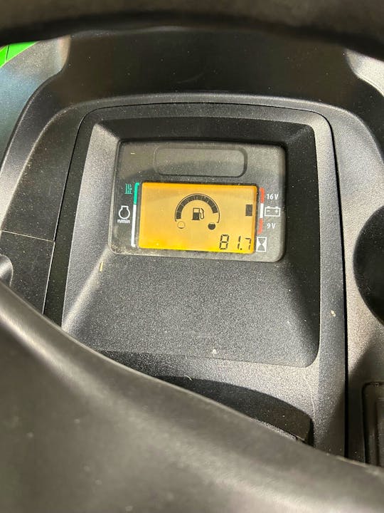 John Deere X590