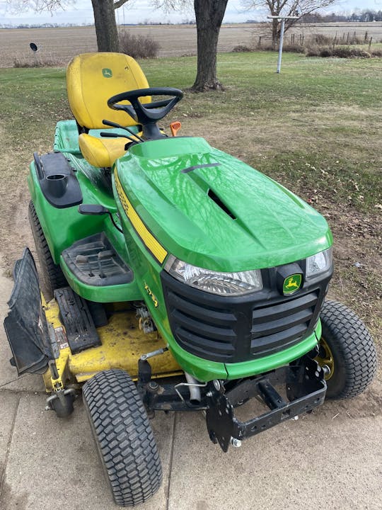 John Deere X734