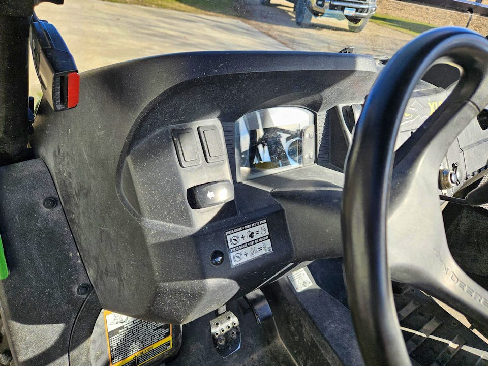 John Deere XUV590E S4