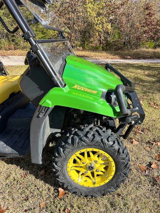 John Deere XUV590M