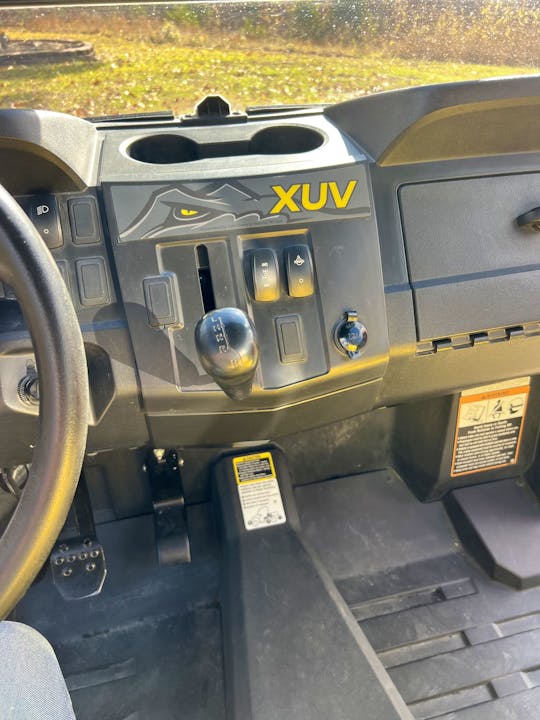 John Deere XUV590M
