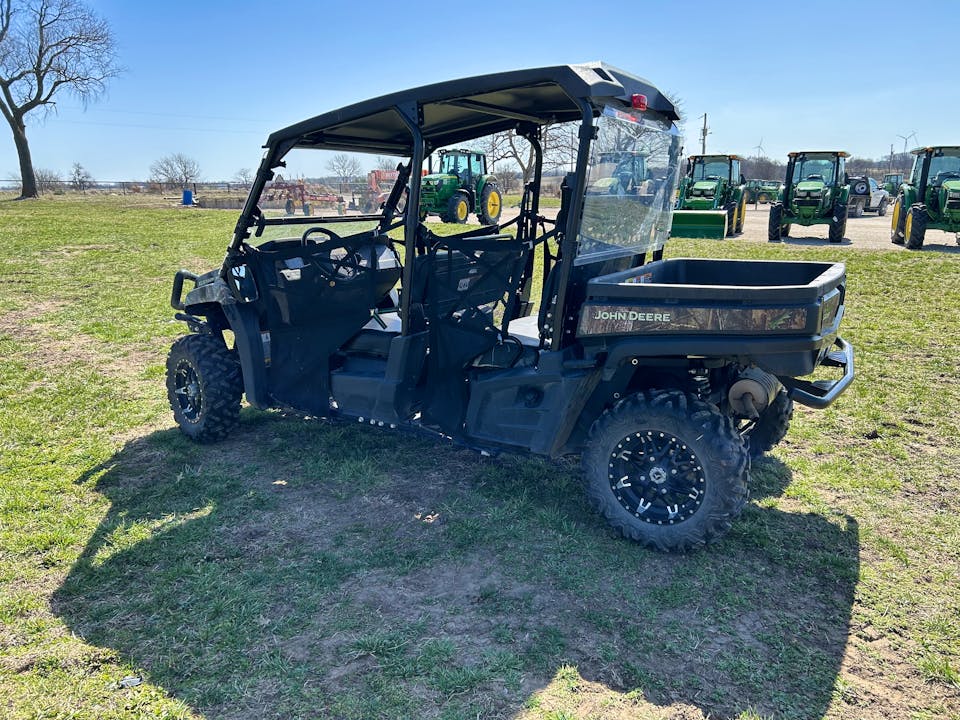 John Deere XUV590M S4