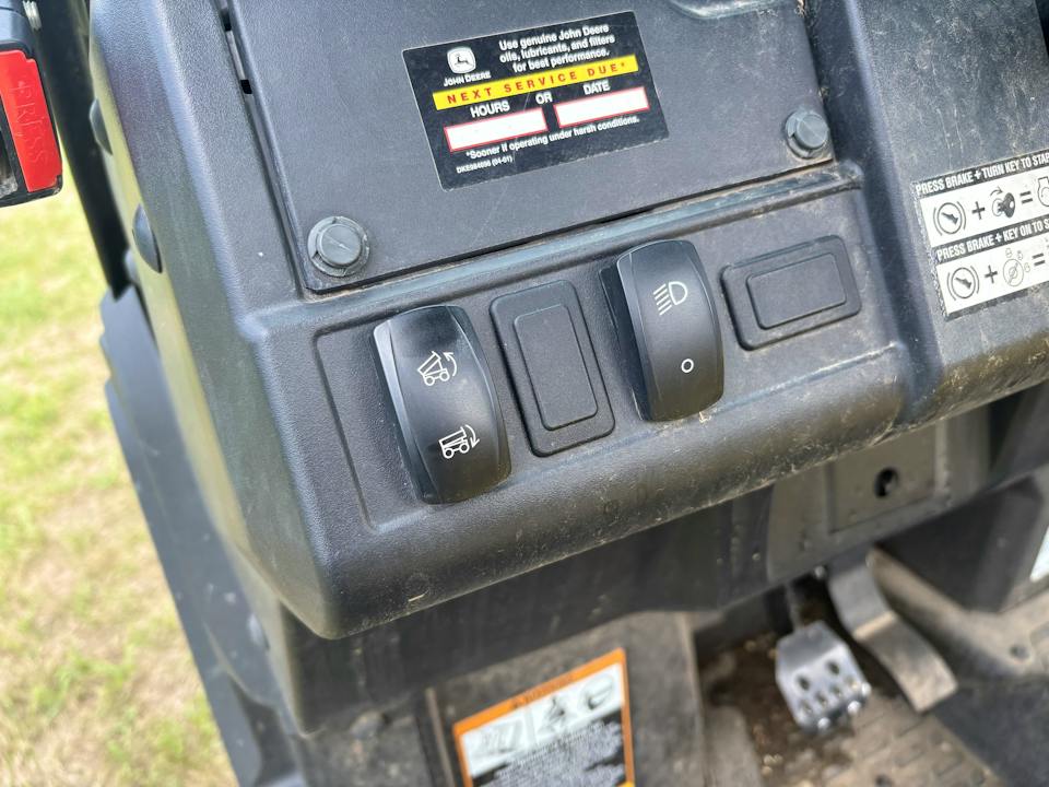 John Deere XUV835M