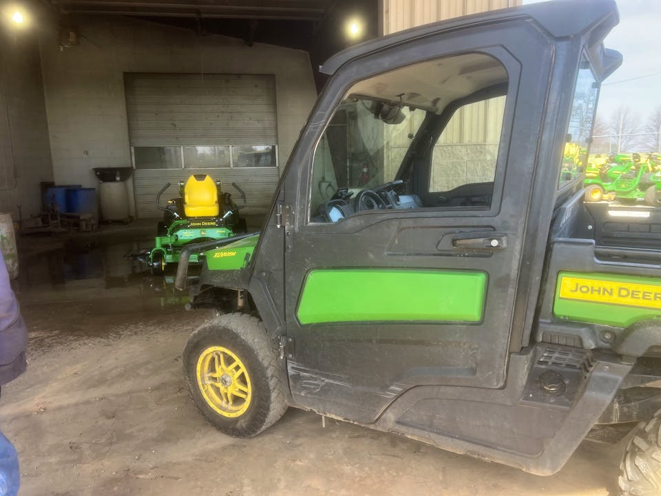 John Deere XUV835M