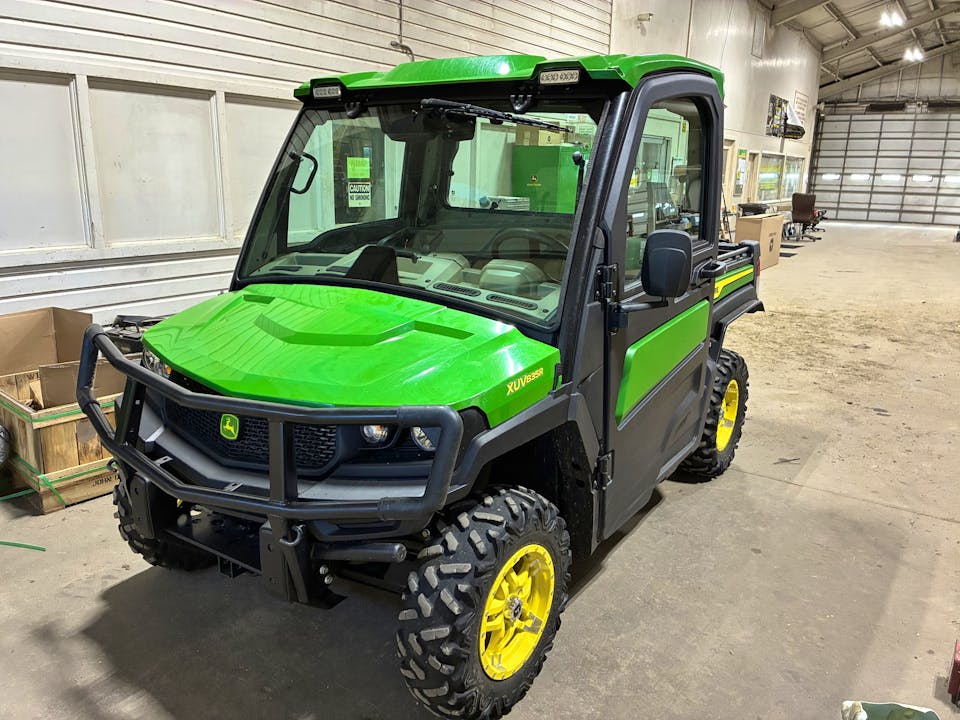 John Deere XUV835R