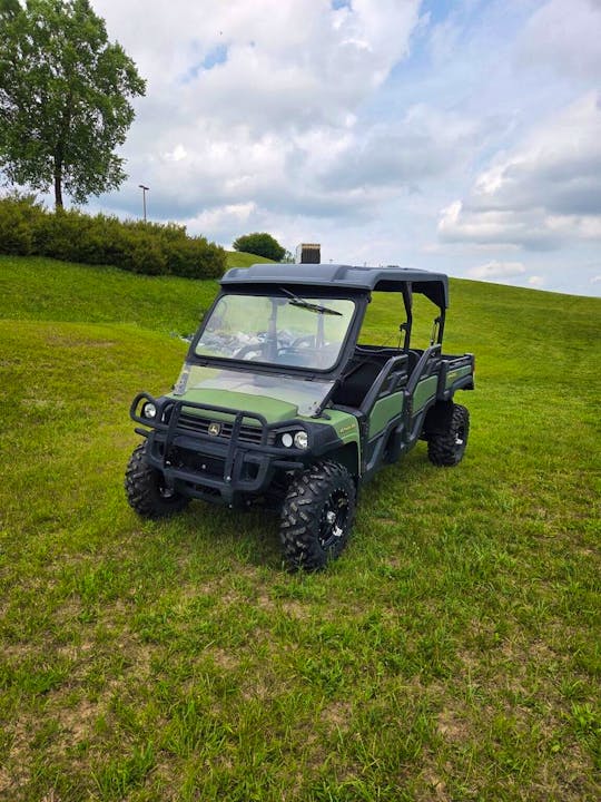 John Deere XUV825M S4