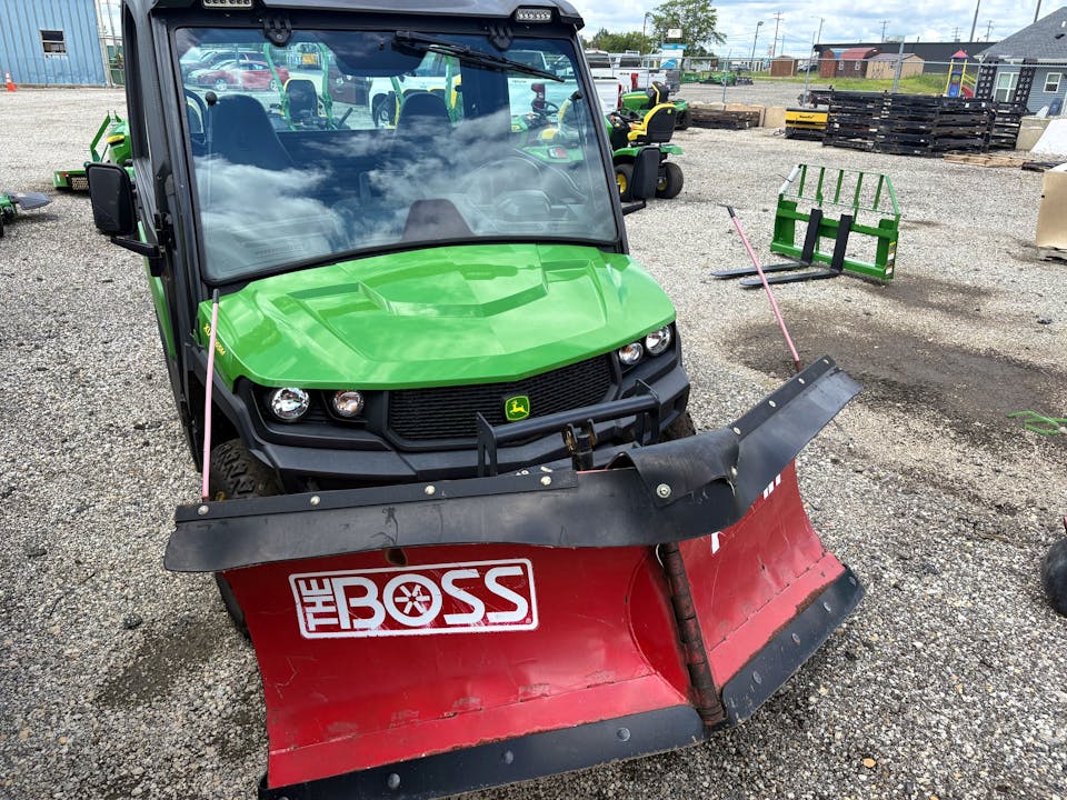 John Deere XUV865M Diesel HVAC Cab