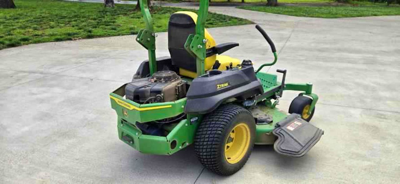 John Deere Z735M