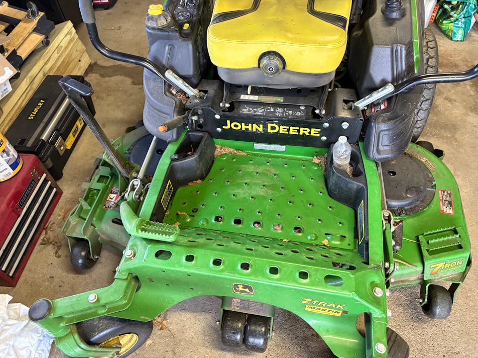 John Deere Z930M