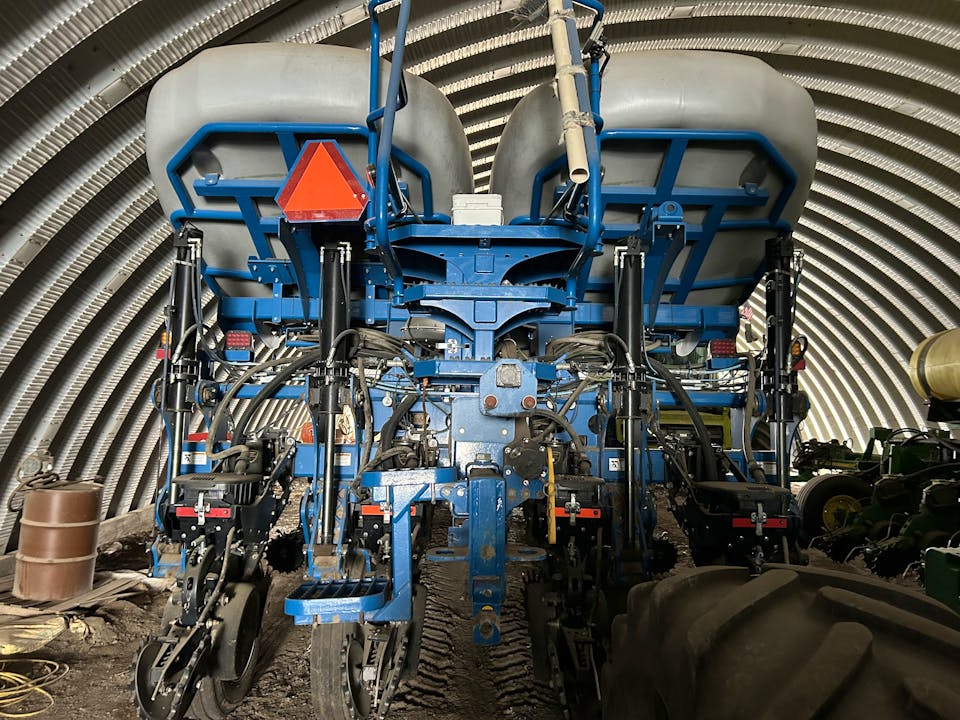 Kinze 4905