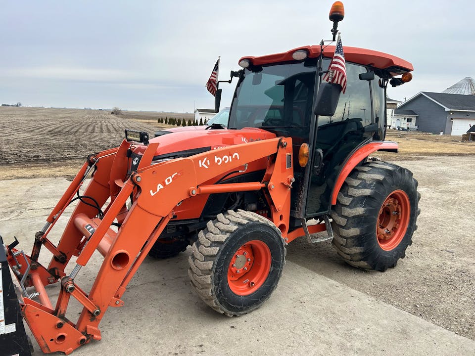 Kubota MX6000
