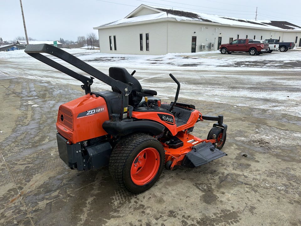 Kubota ZD1211