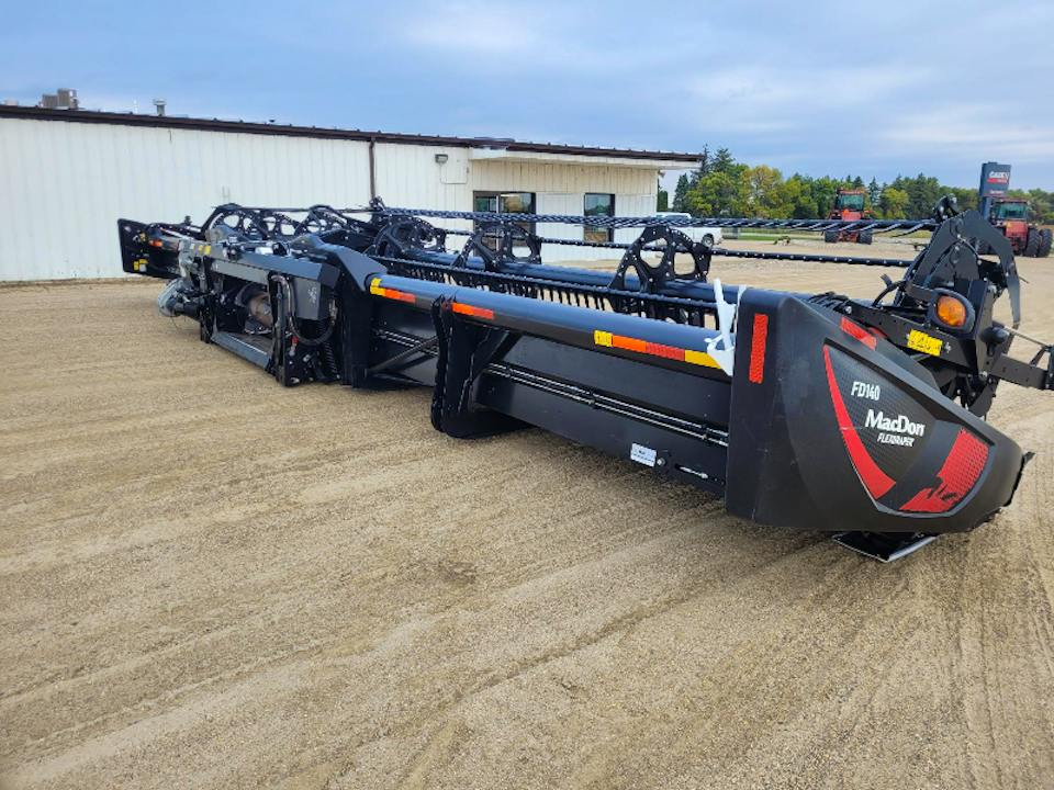 MACDON FD140