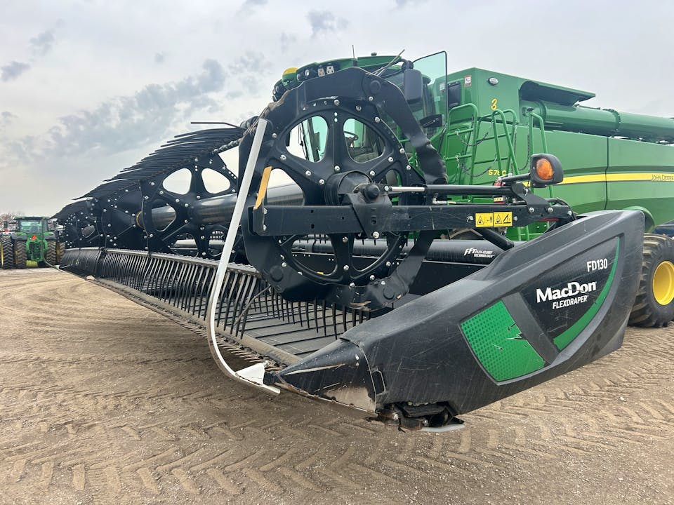 MacDon FD130
