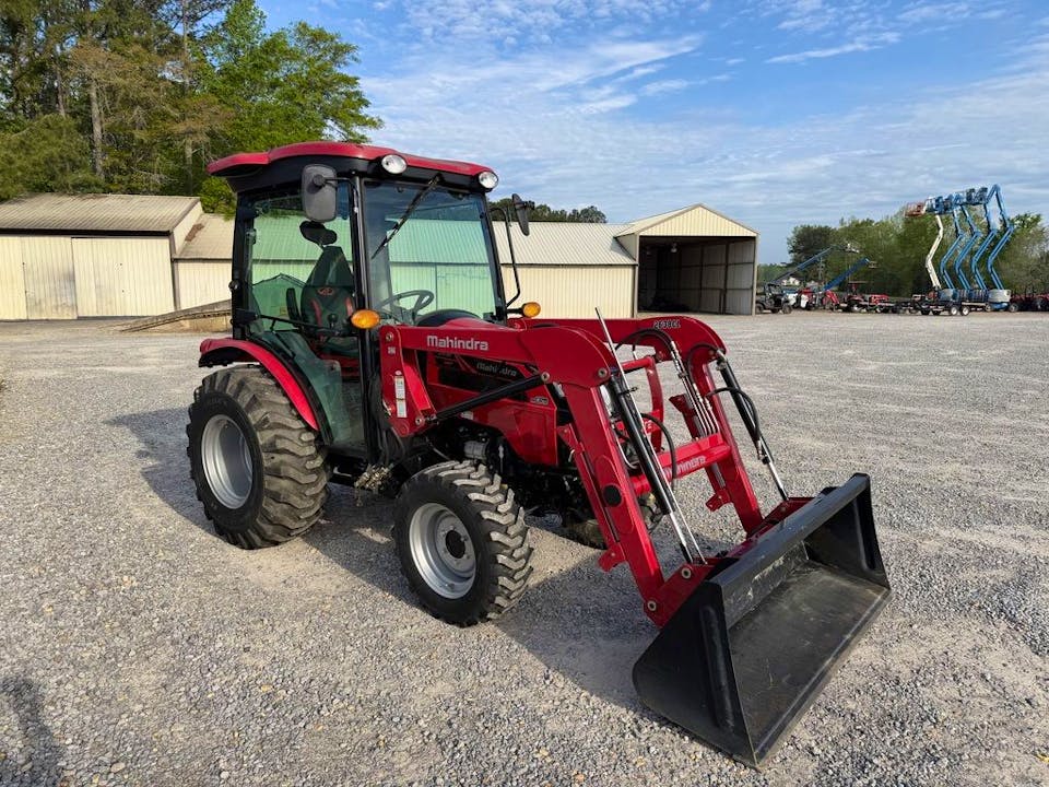 Mahindra 2600 Series 2638 HST Cab