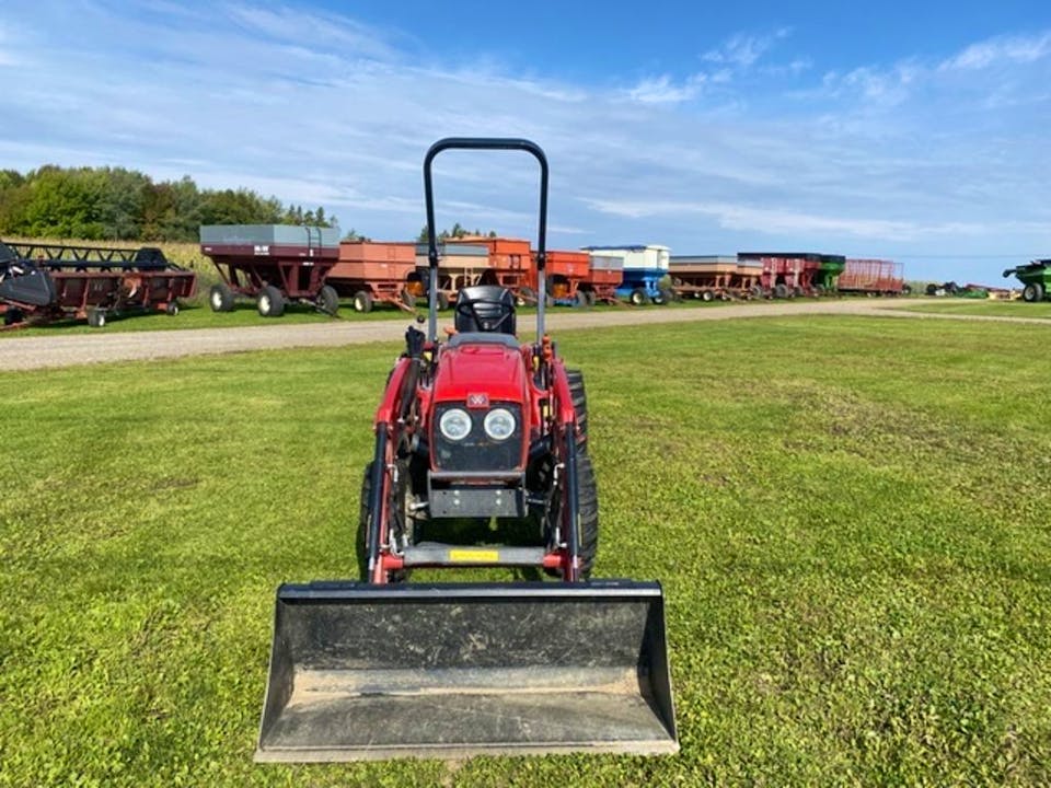 Massey Ferguson 1526HL