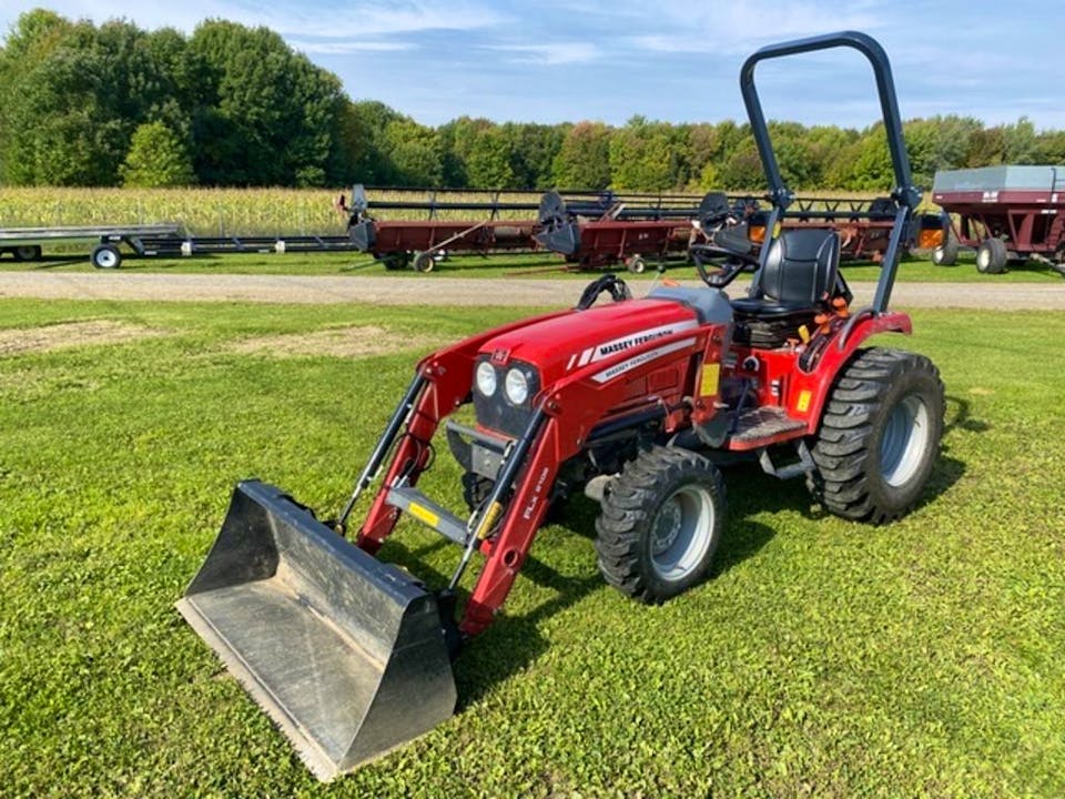 Massey Ferguson 1526HL