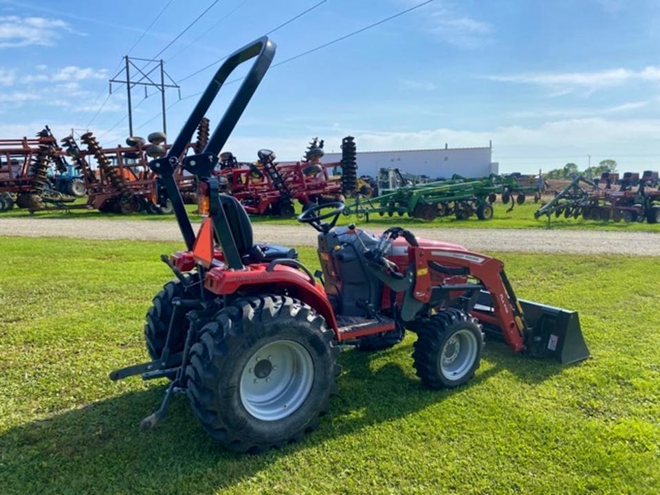 Massey Ferguson 1526HL