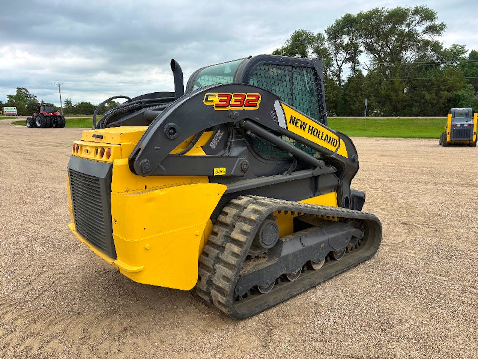 New Holland C332
