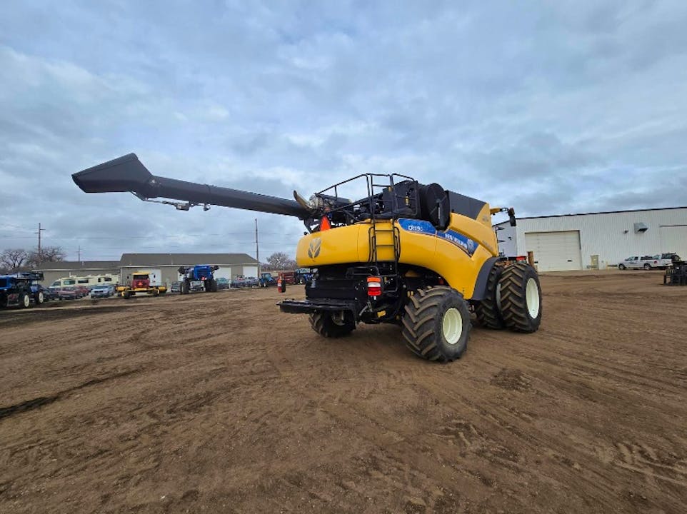 New Holland CR990