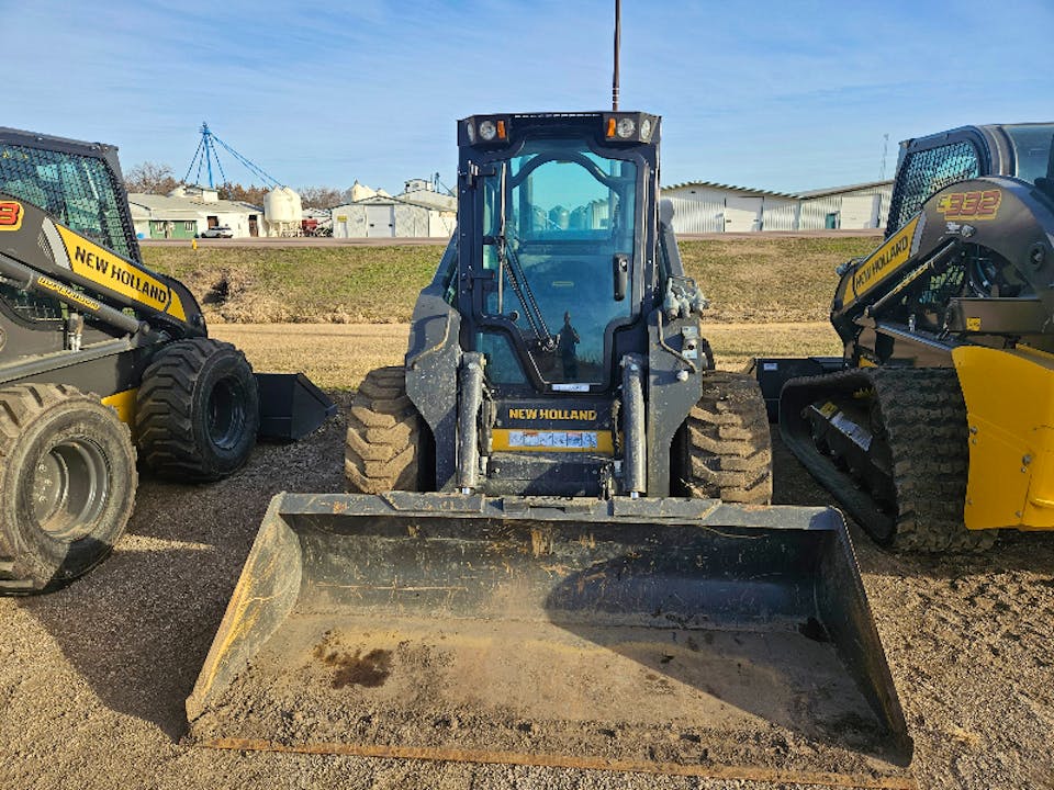 New Holland L334