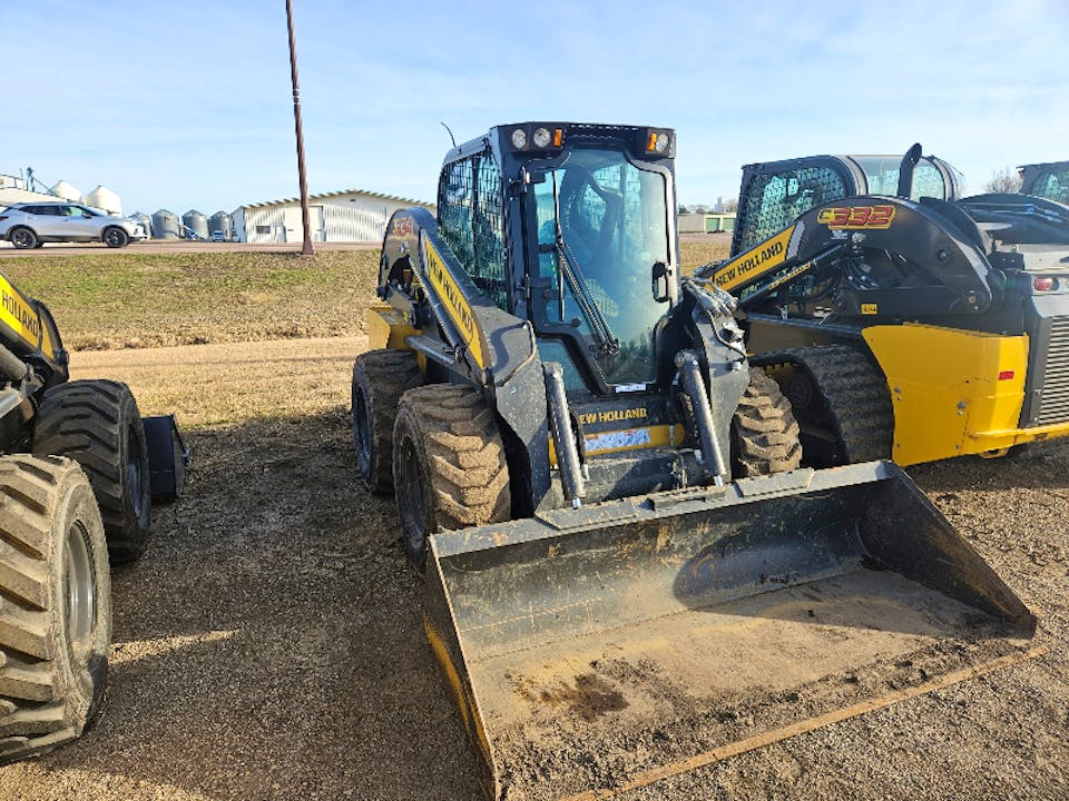 New Holland L334