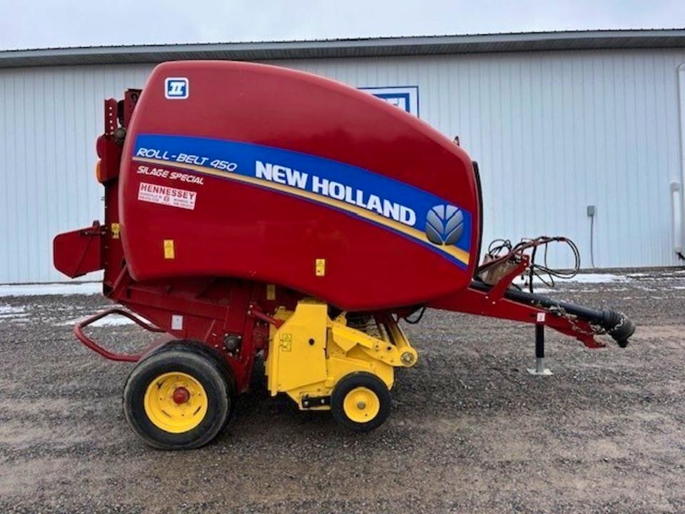 New Holland RB450