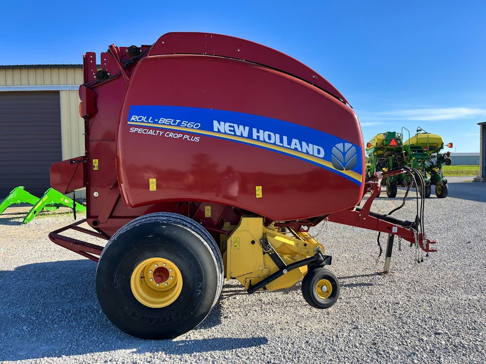 New Holland Rollbelt 560