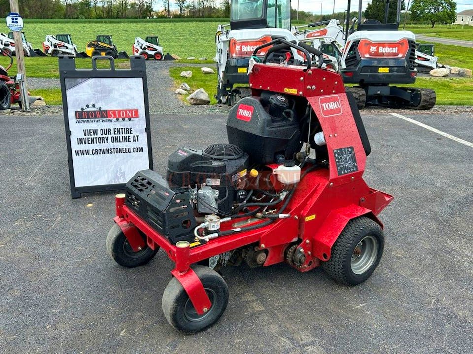 Toro 30" Stand On - 39521
