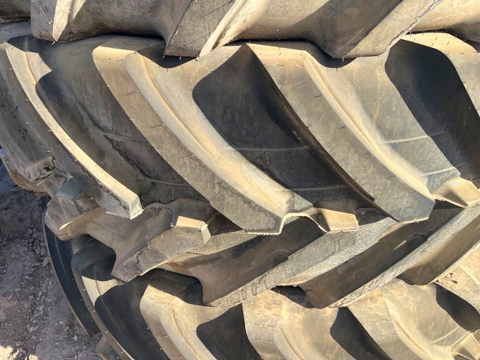 Alliance 650/85R38