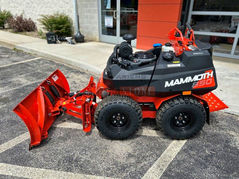 Ariens Mammoth 850  Vehicle
