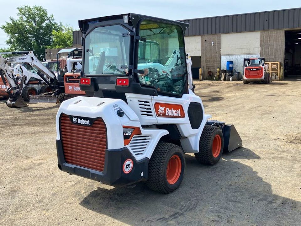 Bobcat L28
