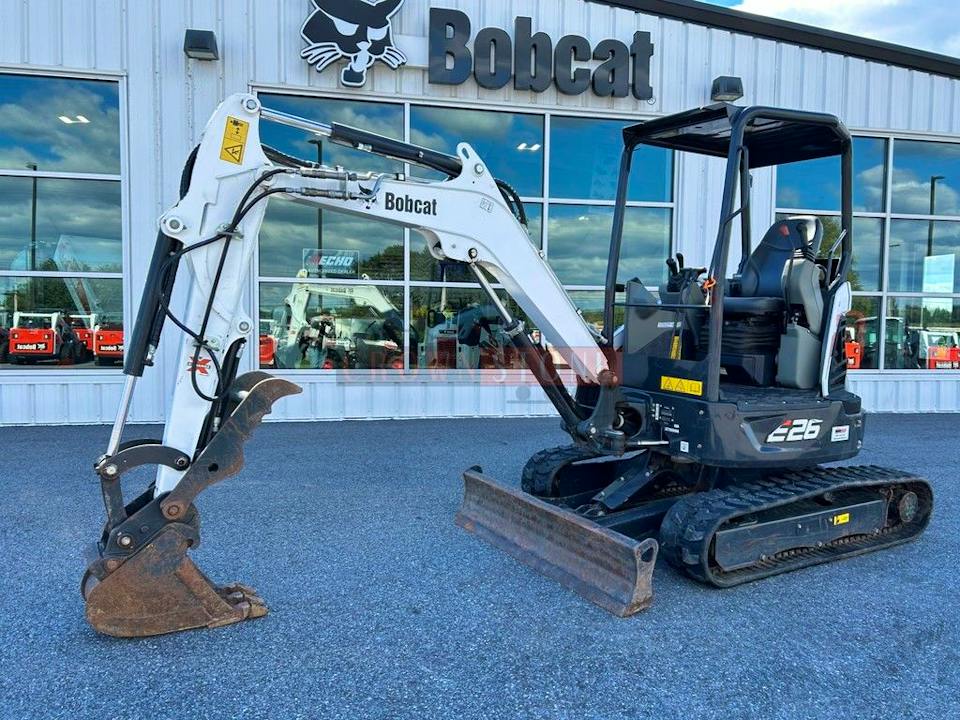 Bobcat E26