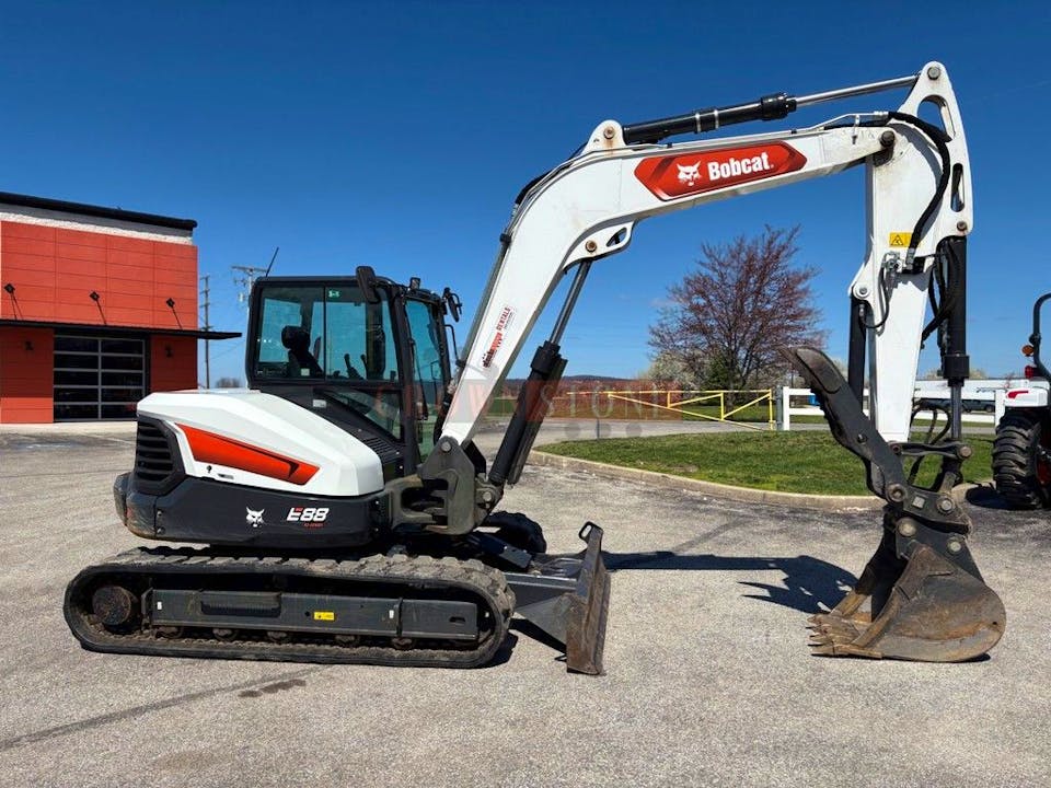 Bobcat E88
