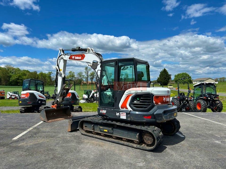 Bobcat E88