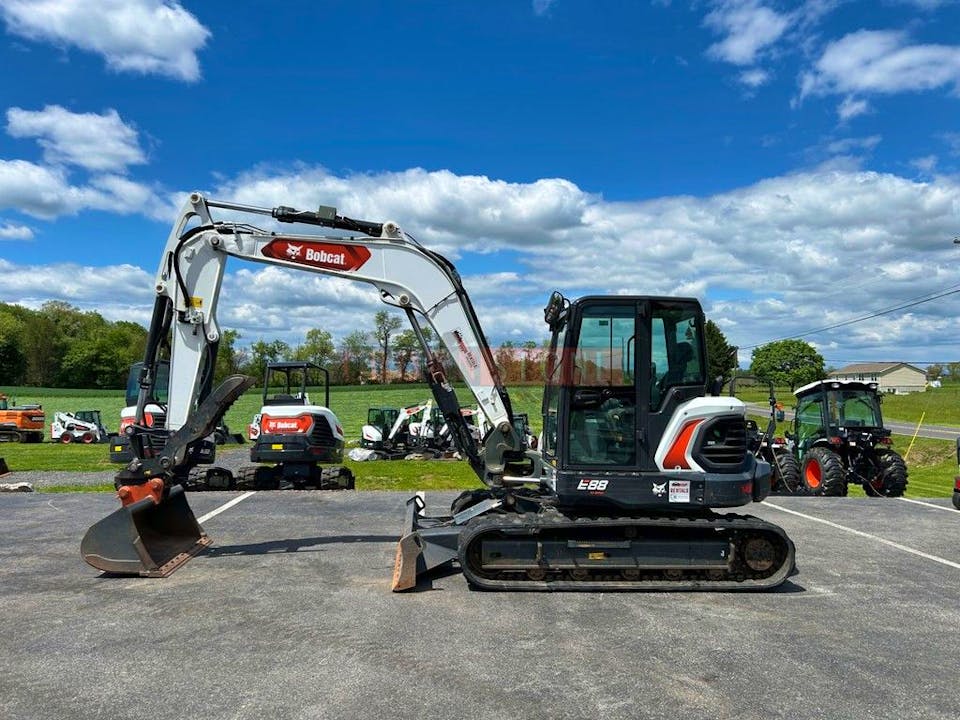 Bobcat E88