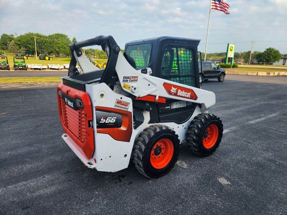 Bobcat S66