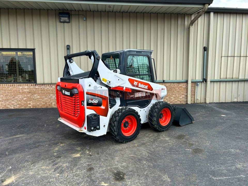 Bobcat S66