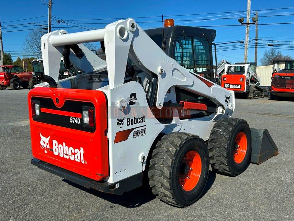 Bobcat S740