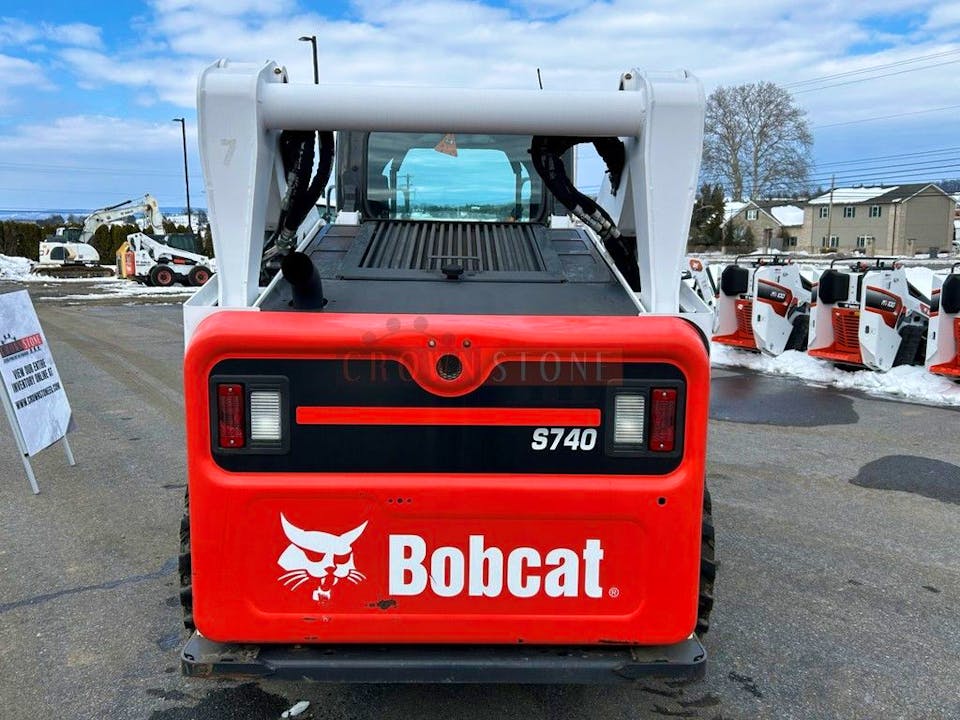 Bobcat S740