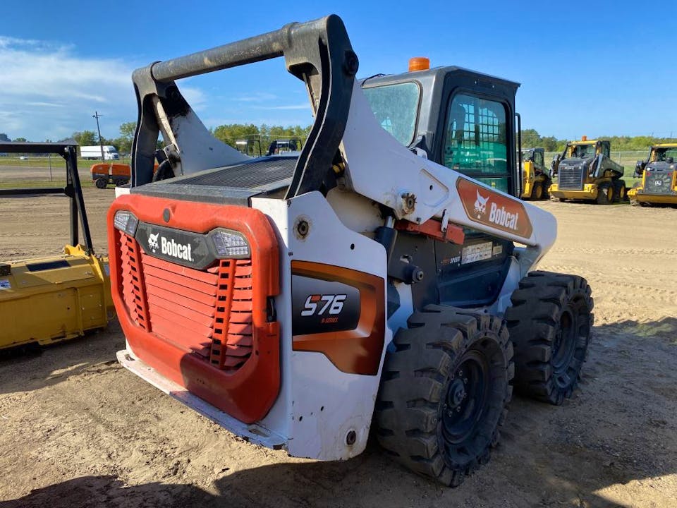 Bobcat S76