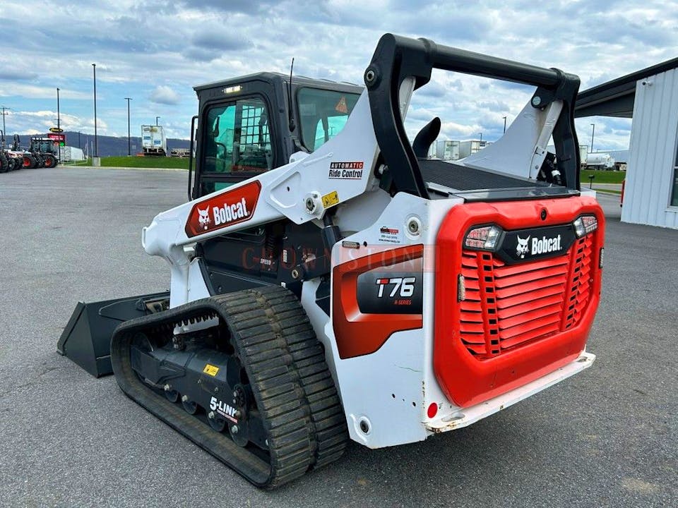 Bobcat T76