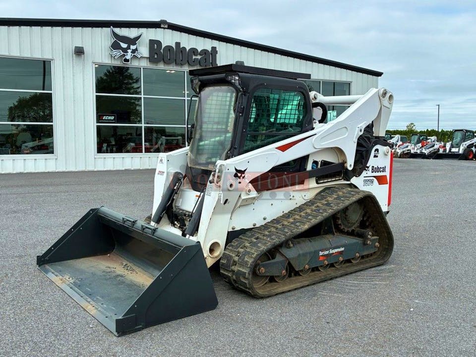 Bobcat T870