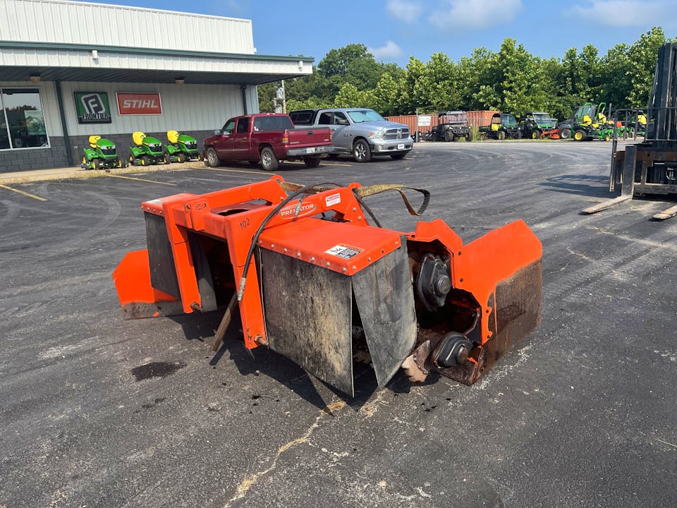 Creekview 102 Litter Windrower