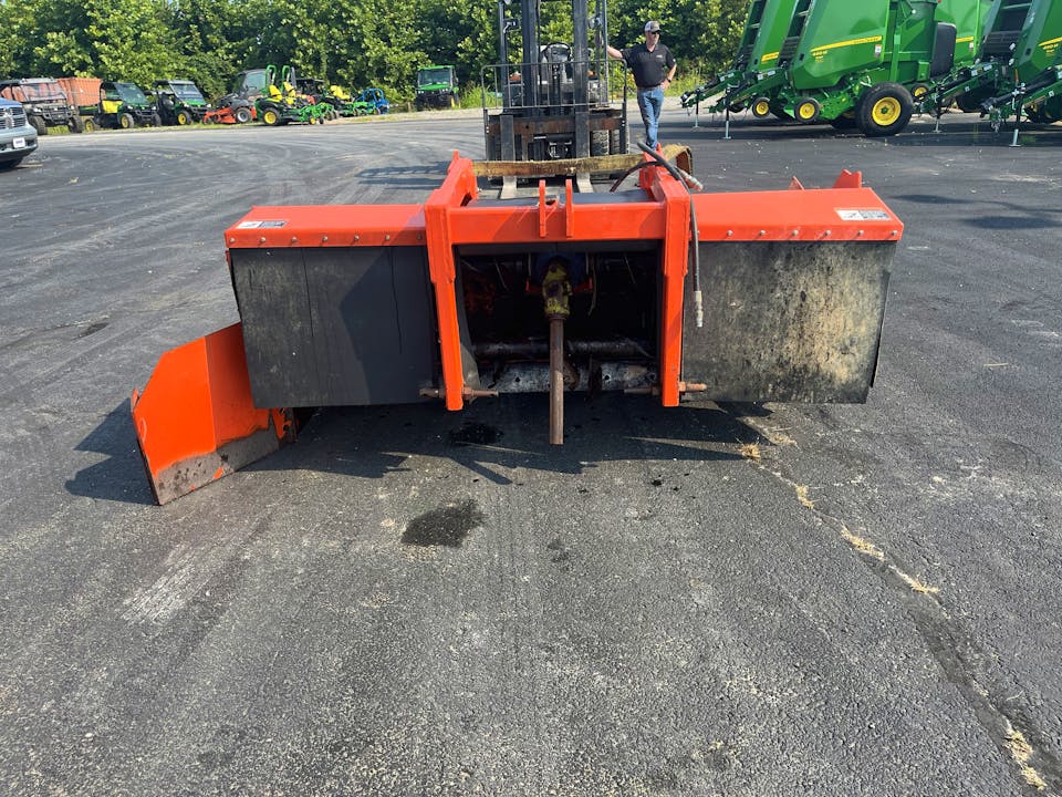 Creekview 102 Litter Windrower