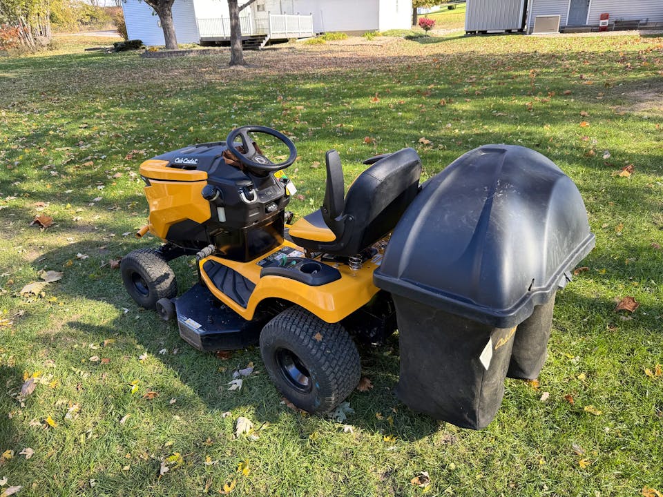 Cub Cadet LX42 KH