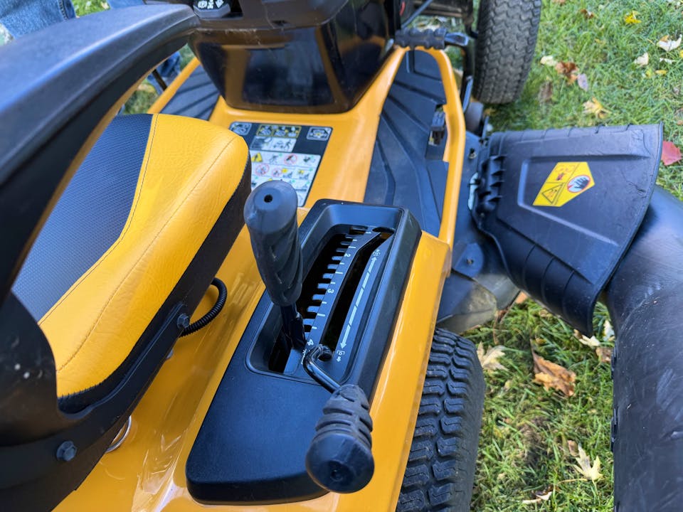 Cub Cadet LX42 KH